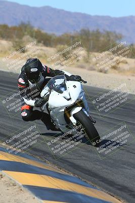 media/Jan-13-2025-Ducati Revs (Mon) [[8d64cb47d9]]/3-B Group/Session 3 (Turn 7 Inside)/